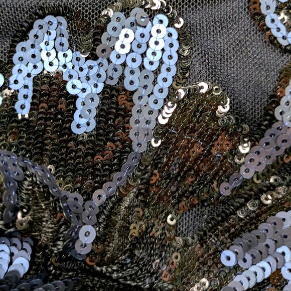 Calvin Klein Cowl-Back Sequin Gown with Cap Sleeves Size 2 - Picture 7 of 10